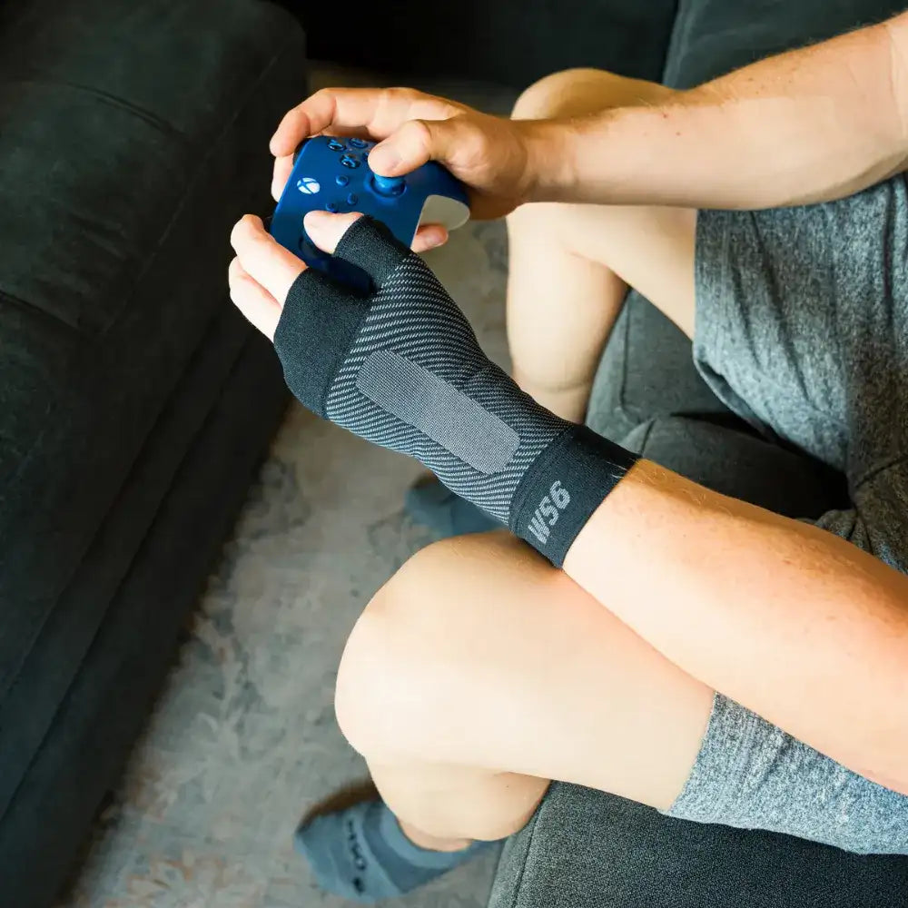 Sports Wrist Compression Sleeve (WS6) - Black - Image 3