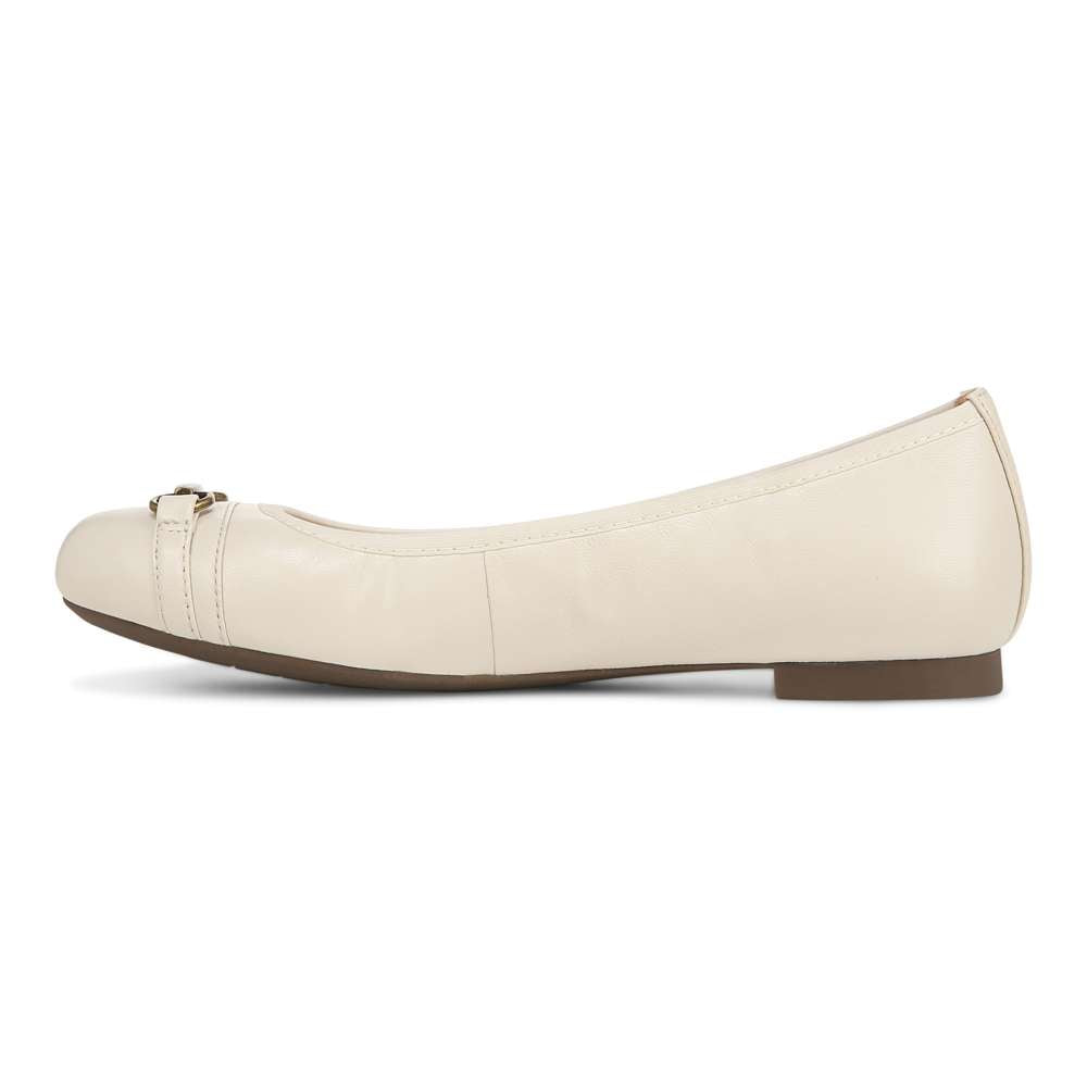Delanie Flat - Cream - Image 3
