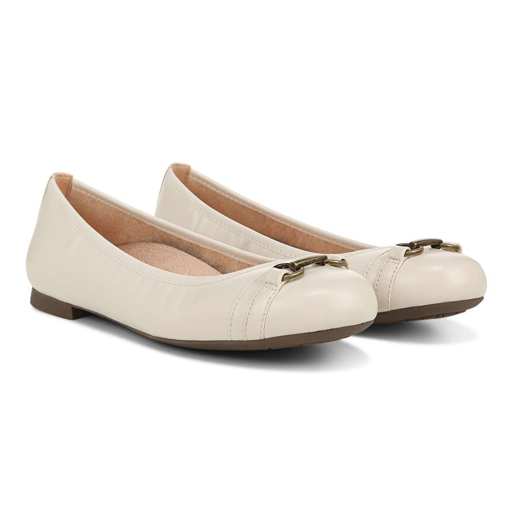 Delanie Flat - Cream - Image 8