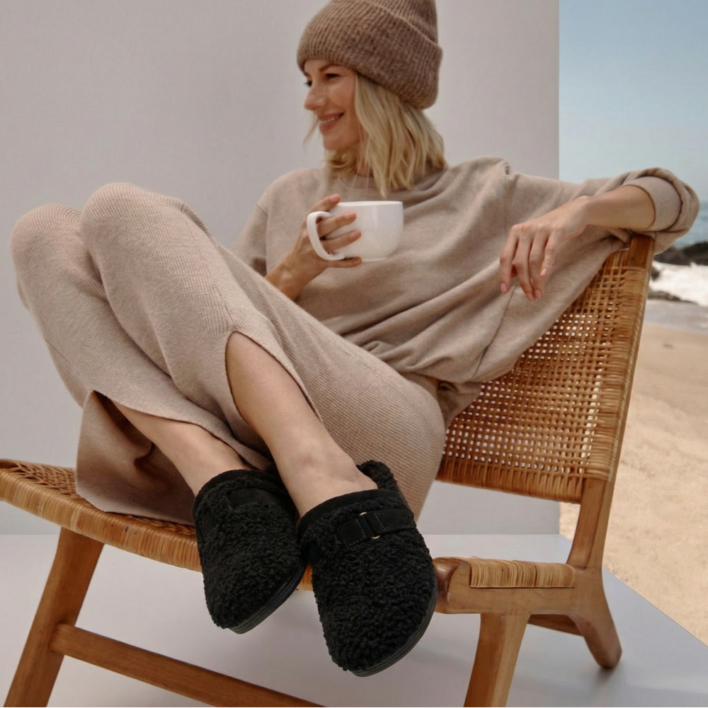 Izzy Slipper - Black - Image 6